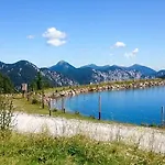 Bergjuwel 公寓 *